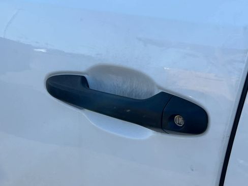 Used 2022 Toyota Tacoma SR RWD image 7