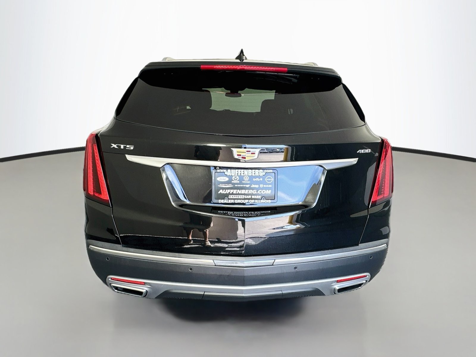 Used 2021 Cadillac XT5 Premium Luxury w/ LPO, Floor Liner Package FWD image 6