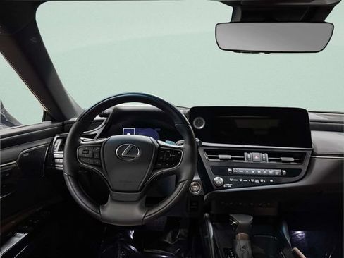 Used 2025 Lexus ES 300h Ultra Luxury w/ Accessory Package (Z2) FWD image 14