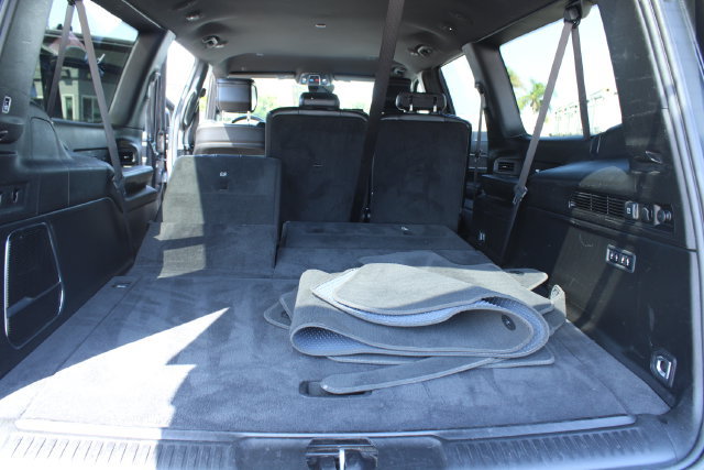 Used 2024 Jeep Wagoneer L Series II w/ Flexible Seating Group AWD/4WD image 49