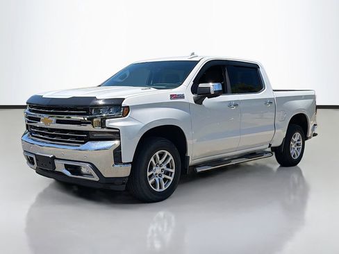 Used 2020 Chevrolet Silverado 1500 LTZ w/ LTZ Plus Package AWD/4WD image 3