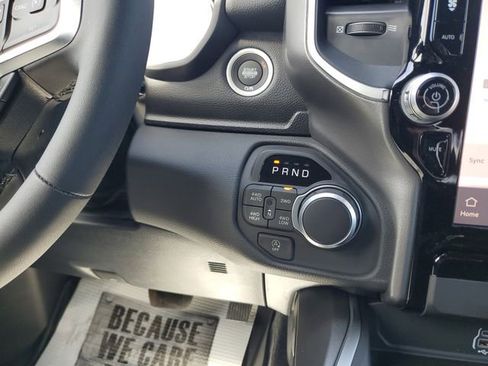 Used 2025 RAM 1500 Big Horn AWD/4WD image 14