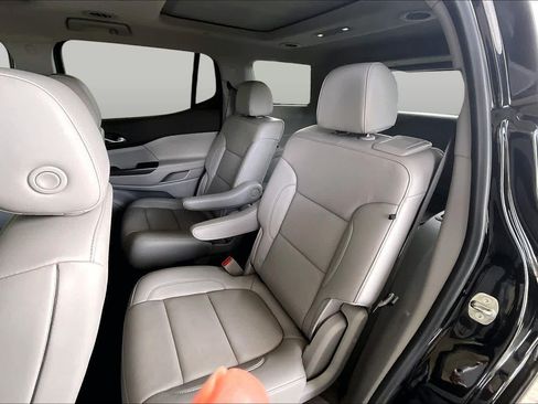 Used 2022 GMC Acadia SLT w/ Preferred Package FWD image 21