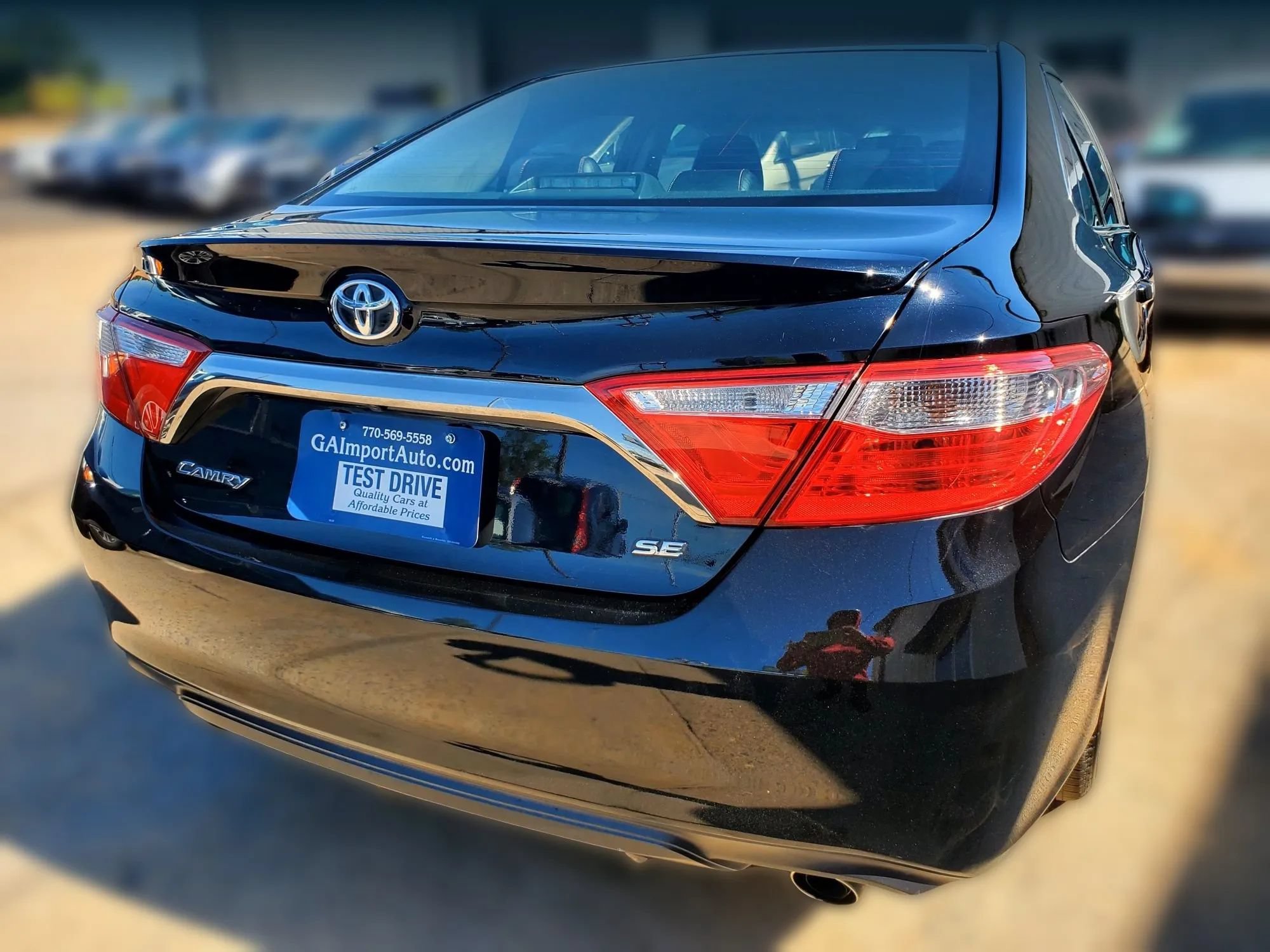 Used 2016 Toyota Camry SE FWD image 10