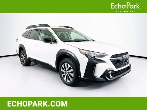 Used 2023 Subaru Outback Premium image 1