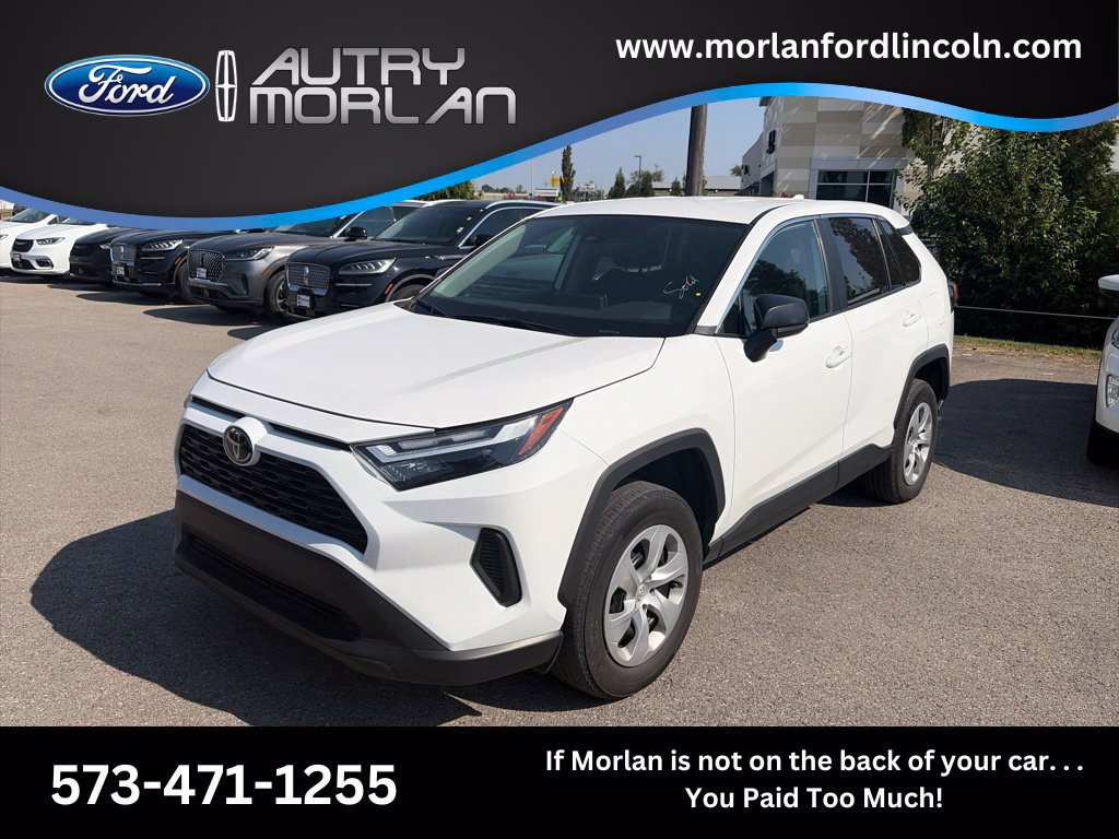 Used 2025 Toyota RAV4 LE FWD image 1