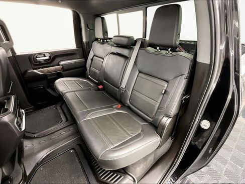 Used 2021 GMC Sierra 2500 Denali w/ Denali Black Diamond Edition image 27