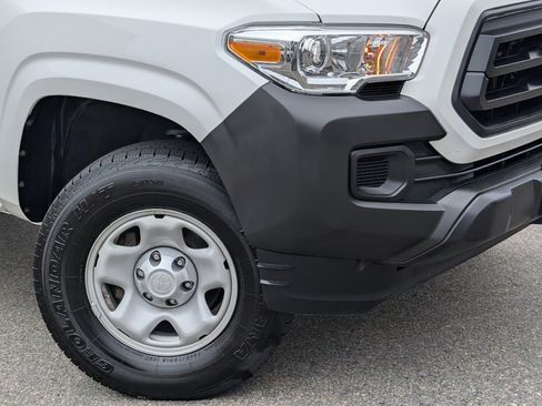 Used 2022 Toyota Tacoma SR RWD image 9