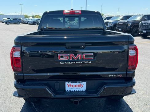 New 2026 GMC Canyon AT4 w/ Technology Plus Package AWD/4WD image 9
