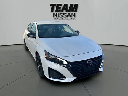 Certified 2025 Nissan Altima 2.5 SR AWD/4WD image 41