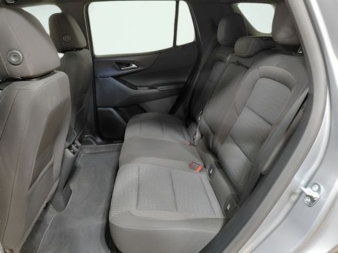 Used 2026 Chevrolet Equinox LT FWD image 36