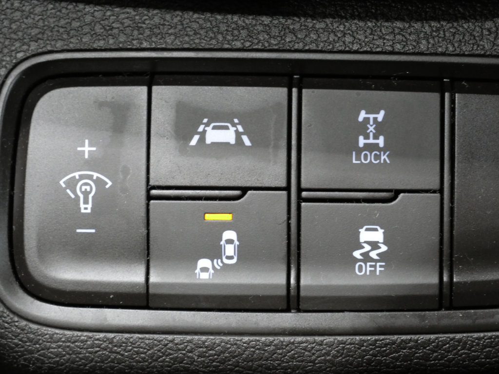 Used 2020 Hyundai Santa Fe SEL AWD/4WD image 13