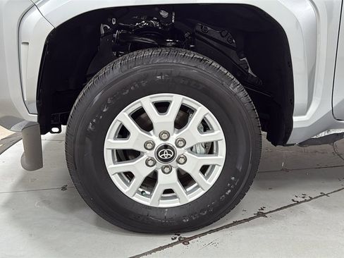Certified 2025 Toyota Tacoma SR5 image 24