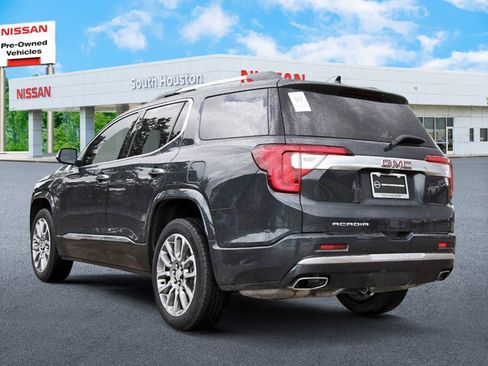 Used 2023 GMC Acadia Denali w/ Denali Ultimate Package FWD image 3