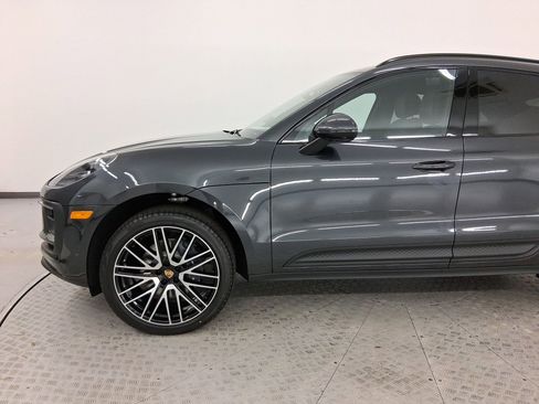 Used 2026 Porsche Macan image 20
