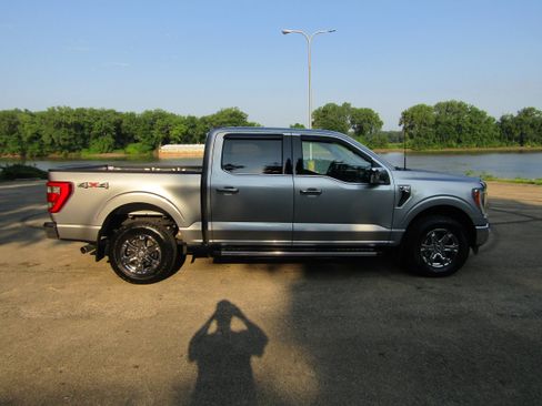 Used 2022 Ford F150 Lariat AWD/4WD image 5