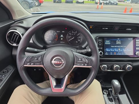 Used 2023 Nissan Kicks SV FWD image 14