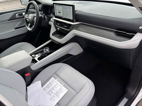 Certified 2025 Ford Explorer Platinum w/ Ultimate Package image 24