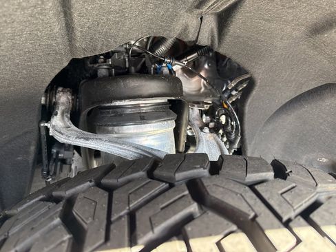 Used 2026 Cadillac Escalade Sport w/ Touring Package image 10