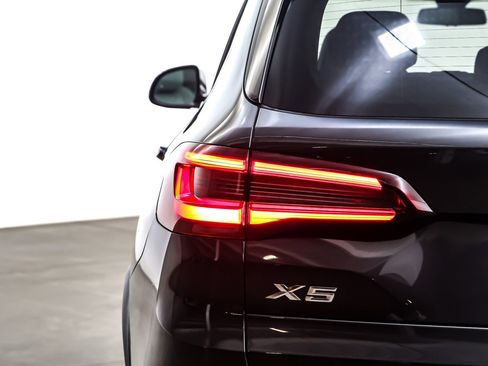 Used 2023 BMW X5 xDrive45e w/ Climate Comfort Package image 16