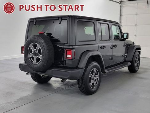 Used 2018 Jeep Wrangler Unlimited Sport S image 9