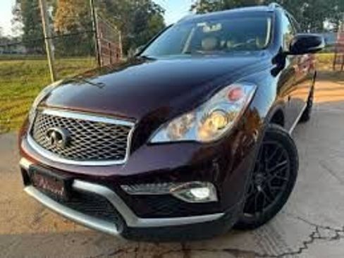 Used 2017 INFINITI QX50 2WD w/ Premium Plus Package image 3