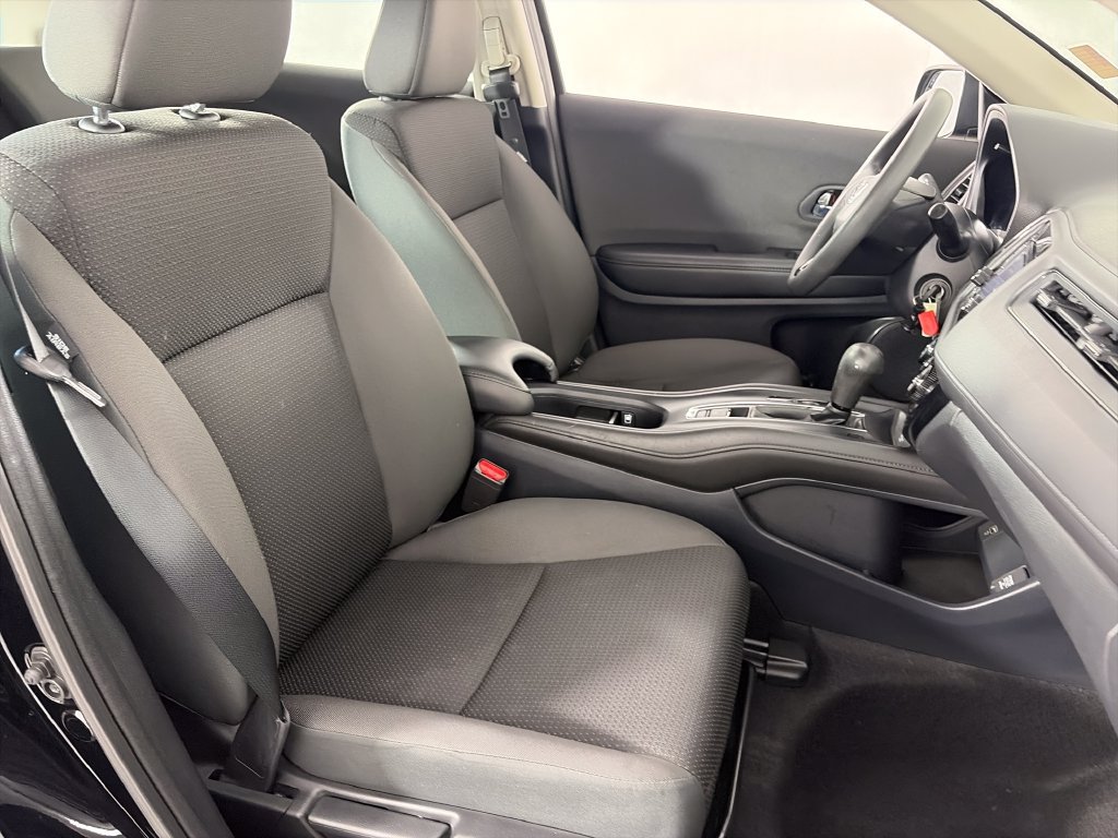 Used 2021 Honda HR-V LX image 28