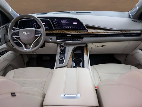 Certified 2023 Cadillac Escalade ESV Premium Luxury Platinum image 29