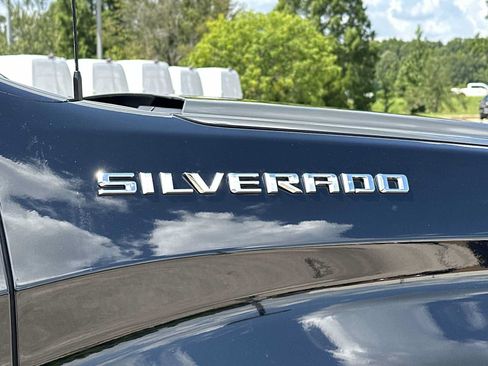 Used 2023 Chevrolet Silverado 1500 LT AWD/4WD image 13