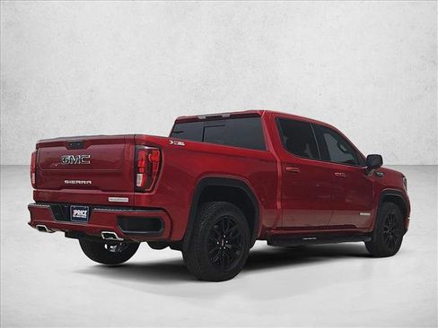 Used 2022 GMC Sierra 1500 Elevation w/ Elevation Premium Package AWD/4WD image 5