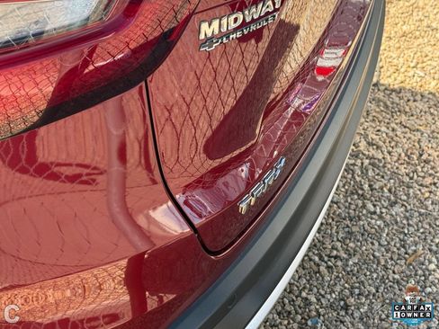 Certified 2025 Chevrolet Trax LT w/ Driver Confidence Package FWD image 12