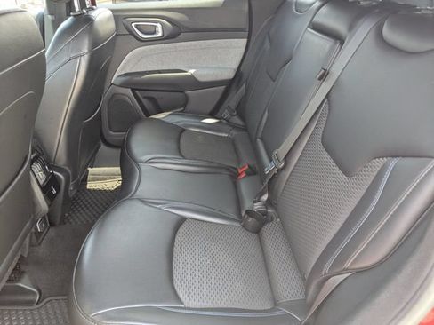 Used 2023 Jeep Compass Latitude w/ Convenience Group AWD/4WD image 13