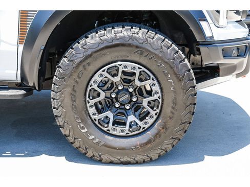 Used 2025 Ford F150 Raptor w/ Equipment Group 803A Raptor R AWD/4WD image 10