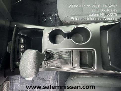 Used 2019 Kia Sorento LX image 6