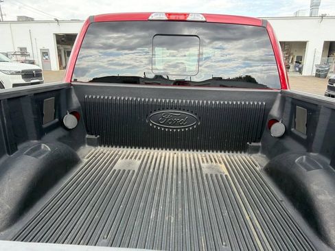 Used 2019 Ford F150 XLT w/ Equipment Group 302A Luxury AWD/4WD image 32
