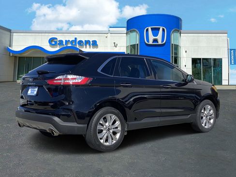 Used 2024 Ford Edge Titanium image 6