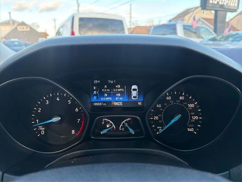 Used 2018 Ford Focus SEL image 15