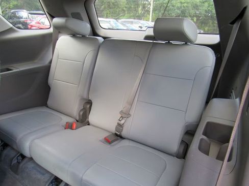Used 2018 Chevrolet Traverse Premier w/ Driver Confidence II Package FWD image 16