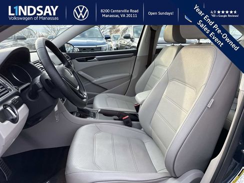 Used 2018 Volkswagen Passat 2.0T R-Line image 10