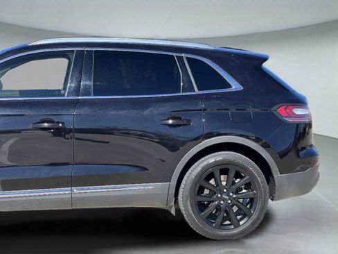 Used 2022 Lincoln Nautilus Reserve w/ Monochromatic Package AWD/4WD image 29