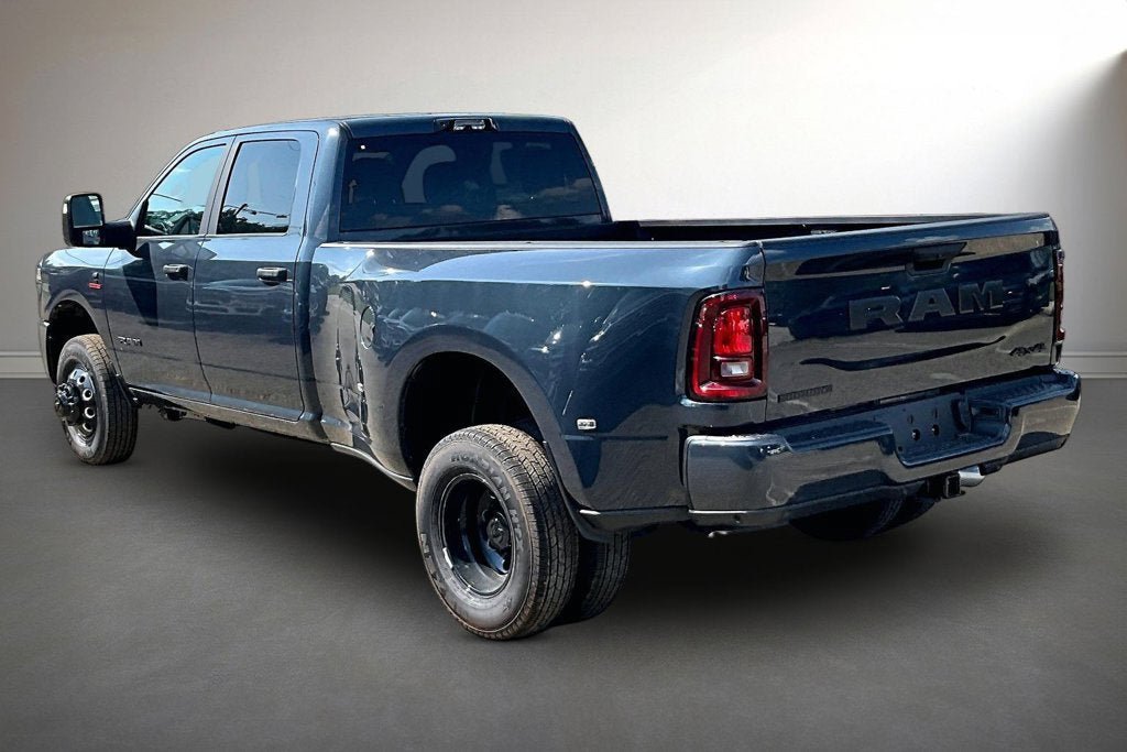 New 2026 RAM 3500 Big Horn AWD/4WD image 3