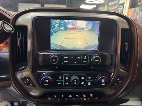Used 2016 Chevrolet Silverado 2500 High Country w/ Duramax Plus Package AWD/4WD image 19