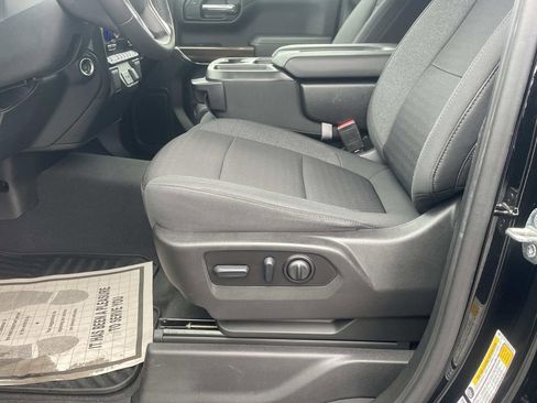 Used 2022 Chevrolet Silverado 1500 RST w/ Redline Edition image 17