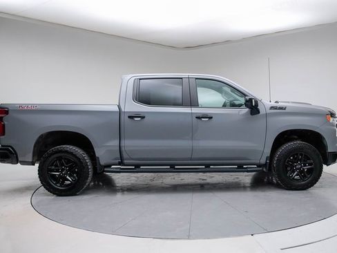 Used 2024 Chevrolet Silverado 1500 LT Trail Boss w/ Convenience Package II image 8