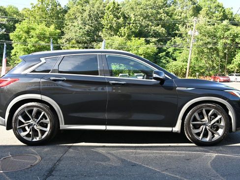 Used 2019 INFINITI QX50 Essential w/ Sensory Package AWD/4WD image 8