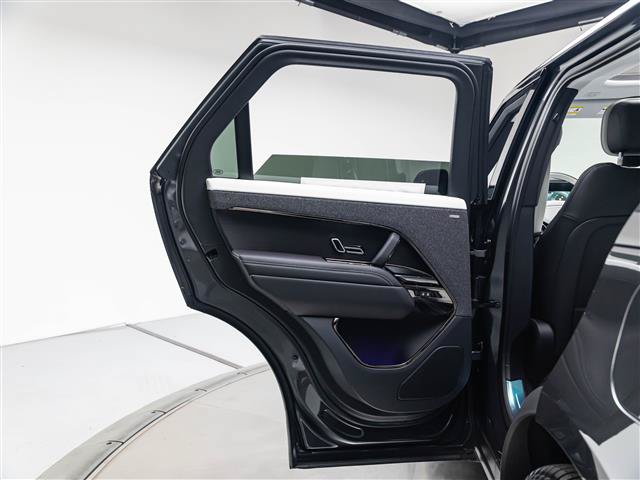 New 2027 Land Rover Range Rover Sport Battersea AWD/4WD image 25