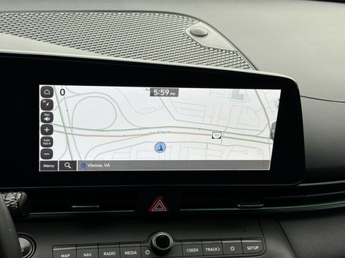 Used 2025 Hyundai Elantra SEL FWD image 20