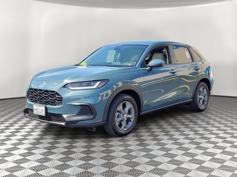 Certified 2026 Honda HR-V LX image 3