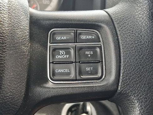 Used 2019 RAM 1500 Express AWD/4WD image 23