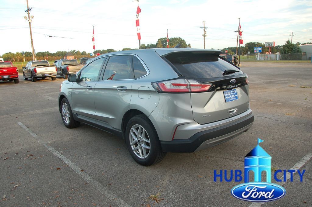 Used 2024 Ford Edge SEL AWD/4WD image 3